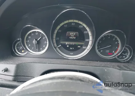 2013 Mercedes-Benz E 350 z USA, uszkodzony, nr VIN WDDKJ5KB0DF198623